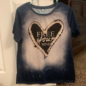 Women’s short sleeve shirt